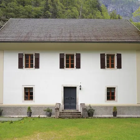Pocitnisko Stanovanje Pri Cerkvi Trenta Exterior photo